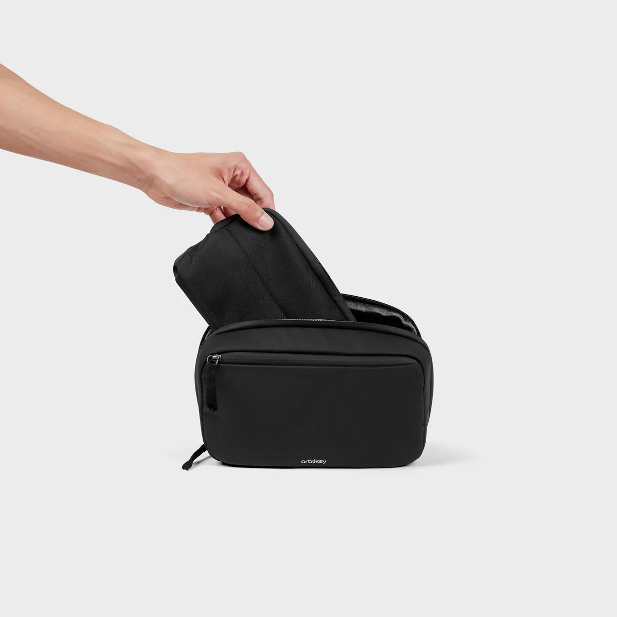 Organizer na akcesoria ORBITKEY 2-in-1 Tech Pouch Czarny