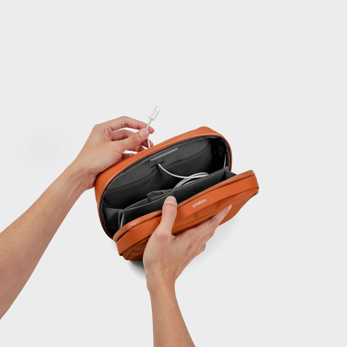 Organizer na akcesoria ORBITKEY 2-in-1 Tech Pouch Terracotta