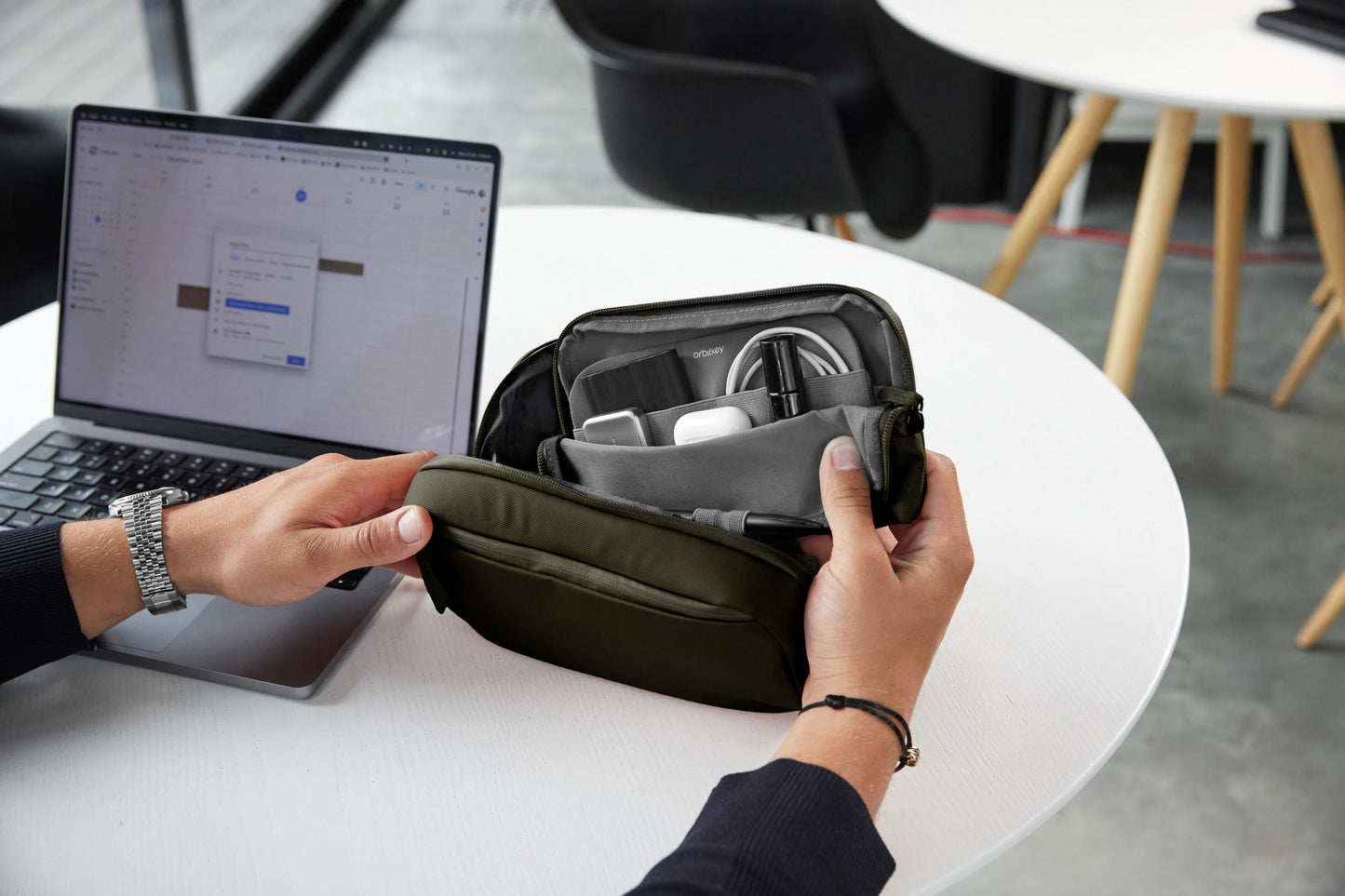 Organizer na akcesoria tech 2 w 1 ORBITKEY Olive