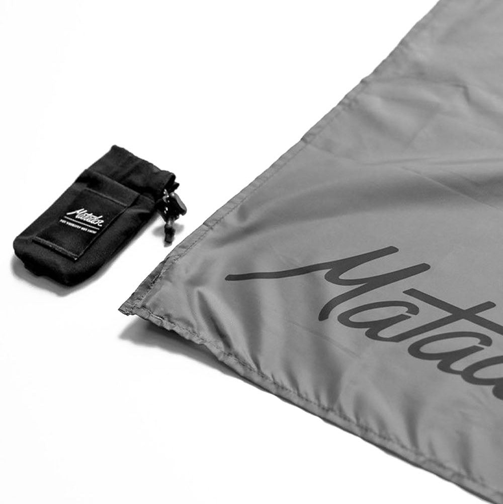 Składany koc Matador Pocket Blanket™ Mini - Czarny