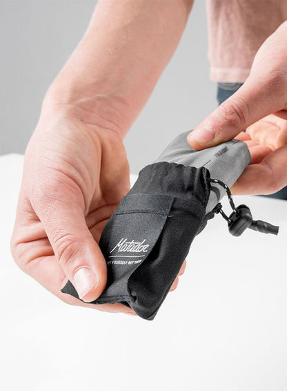 Składany koc Matador Pocket Blanket™ Mini - Czarny